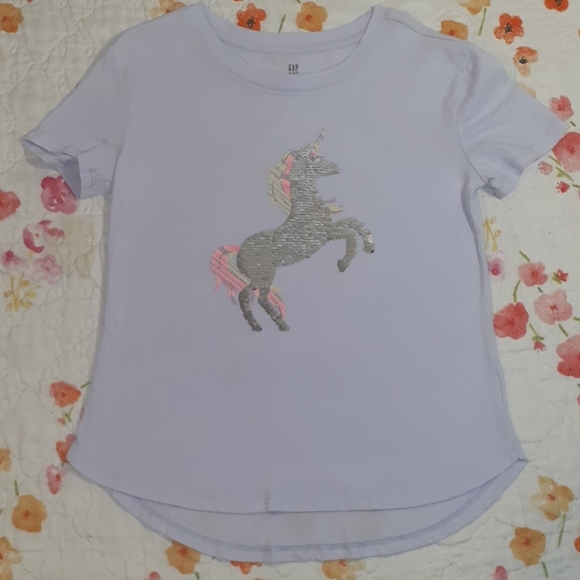 GAP Other - GAP Kids Flip Sequins 🦄 Tee Shirt Size Small PERFECT CONDITION
